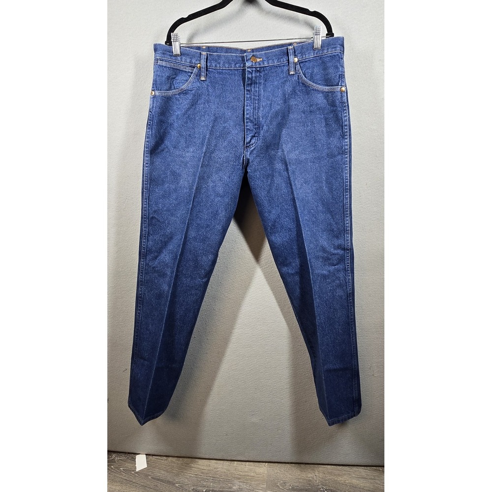 Wrangler Jeans Mens 38x30 Blue Denim High Rise Western Fit Made USA Cowboy Style